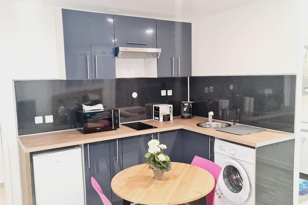 Appartement Tres Lumineux Et Calme. Sevran Eksteriør billede